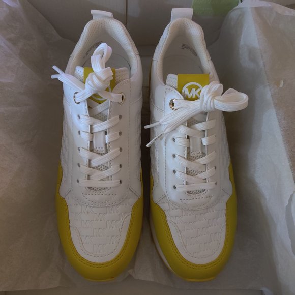 Michael Kors Wilma Trainer MK EMB Faux Leather Micro Women Shoes Size 6.5 - Picture 13 of 14